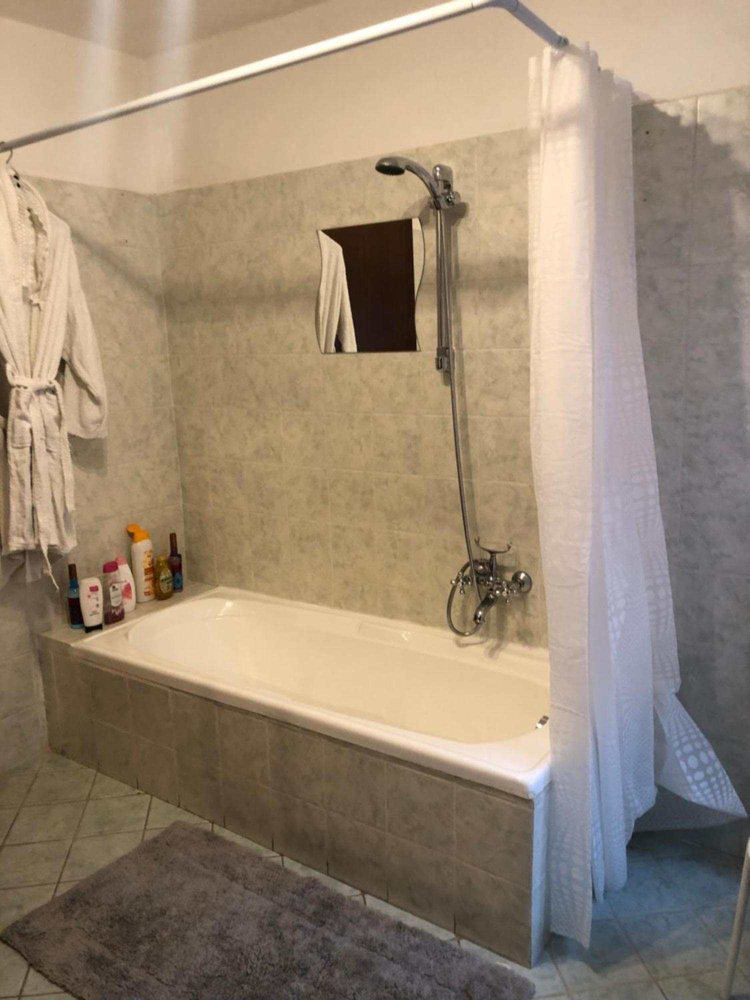 Il Vicolo Apartman Buti Kültér fotó